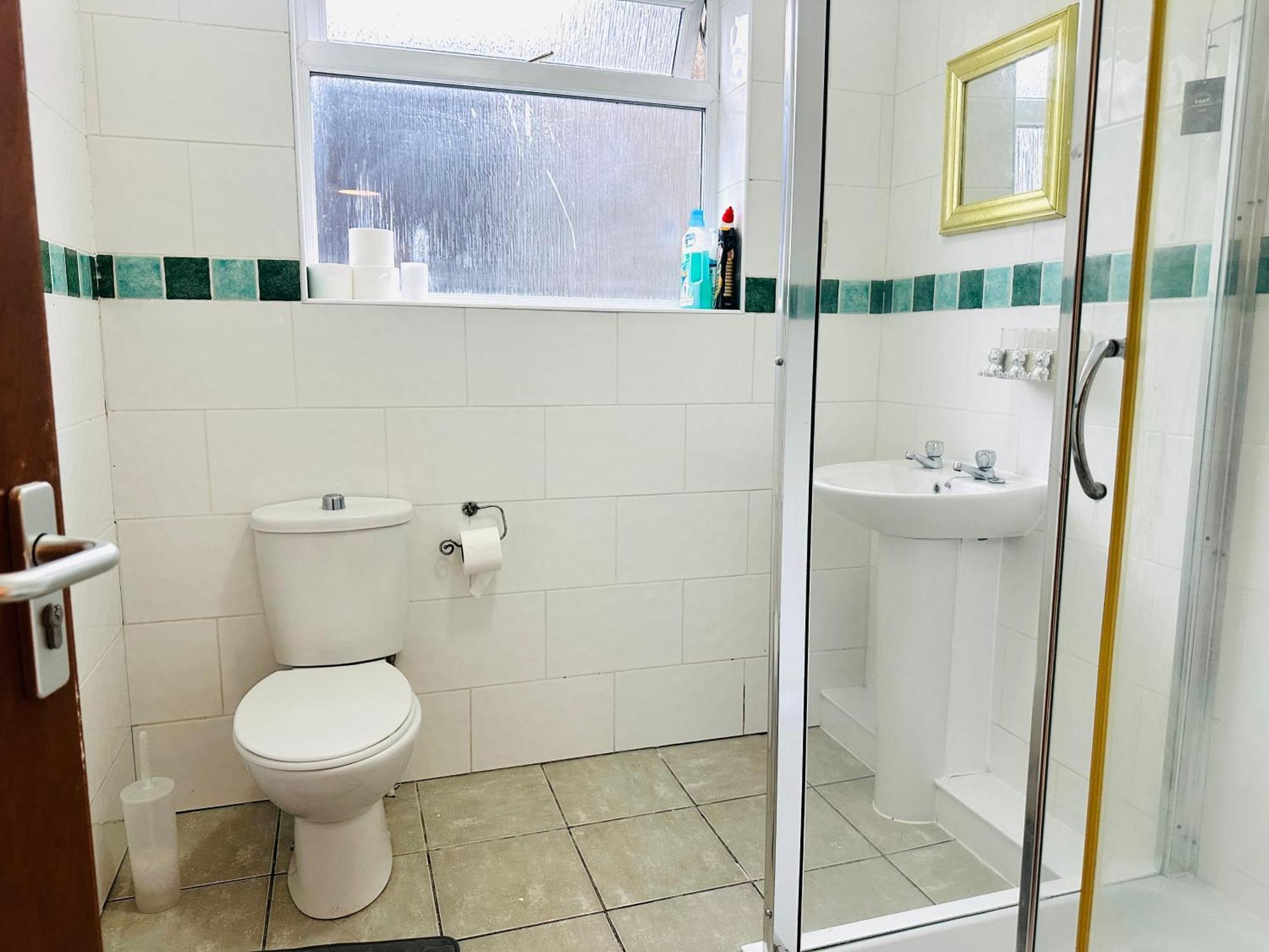 Spacious And Affordable City Center Two Beds Flat Swansea Eksteriør bilde